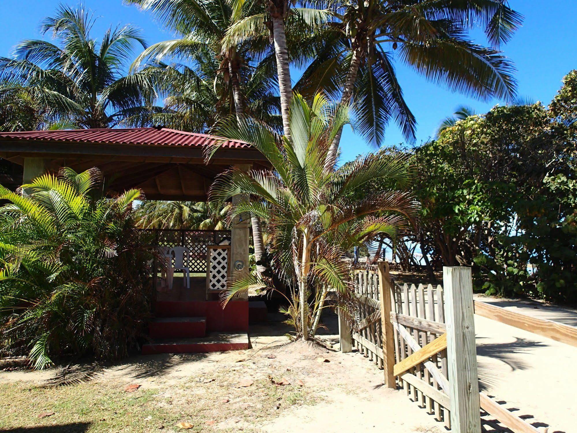 Ababor Suites Guesthouse Vieques Exterior photo