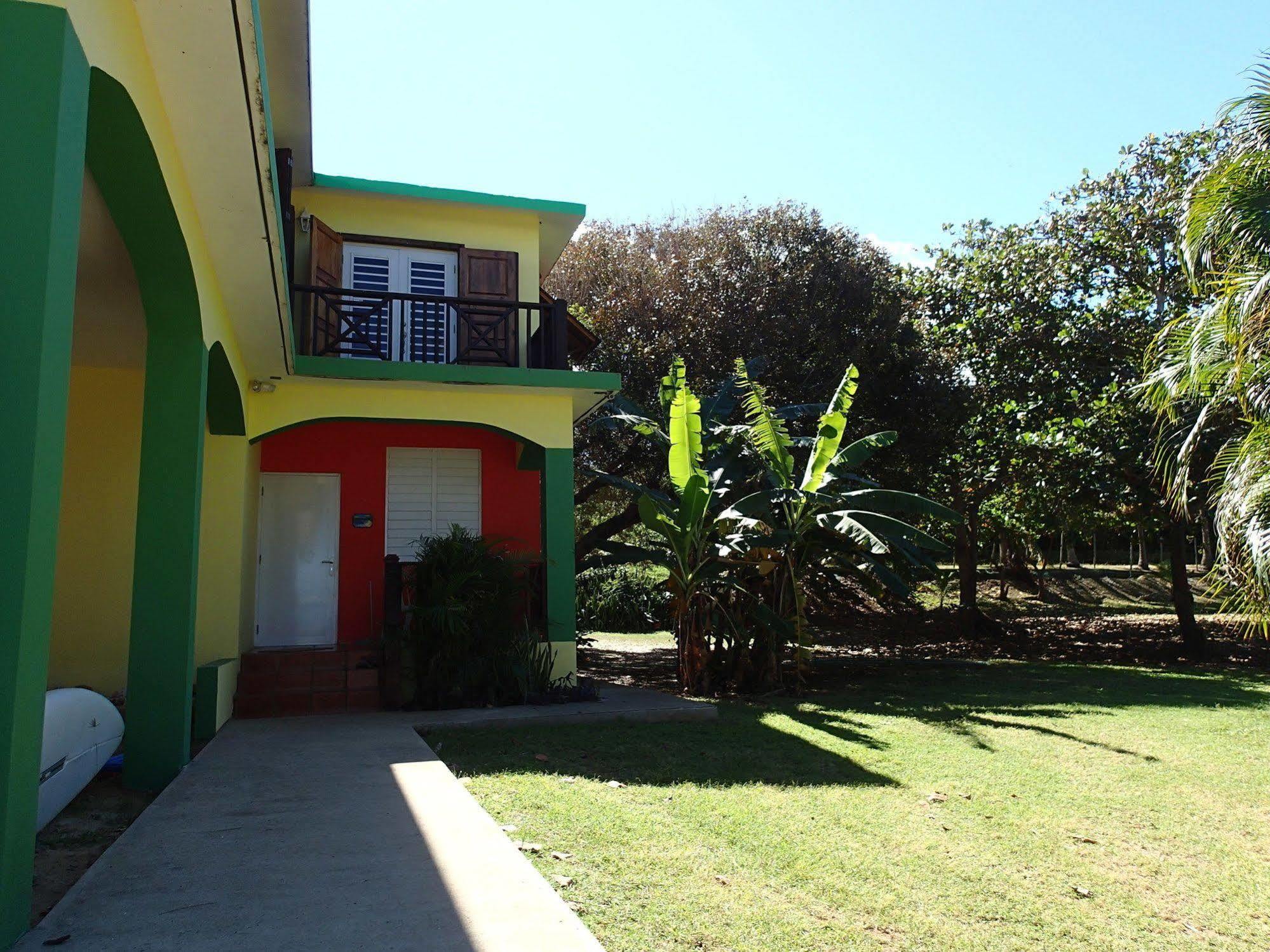 Ababor Suites Guesthouse Vieques Exterior photo