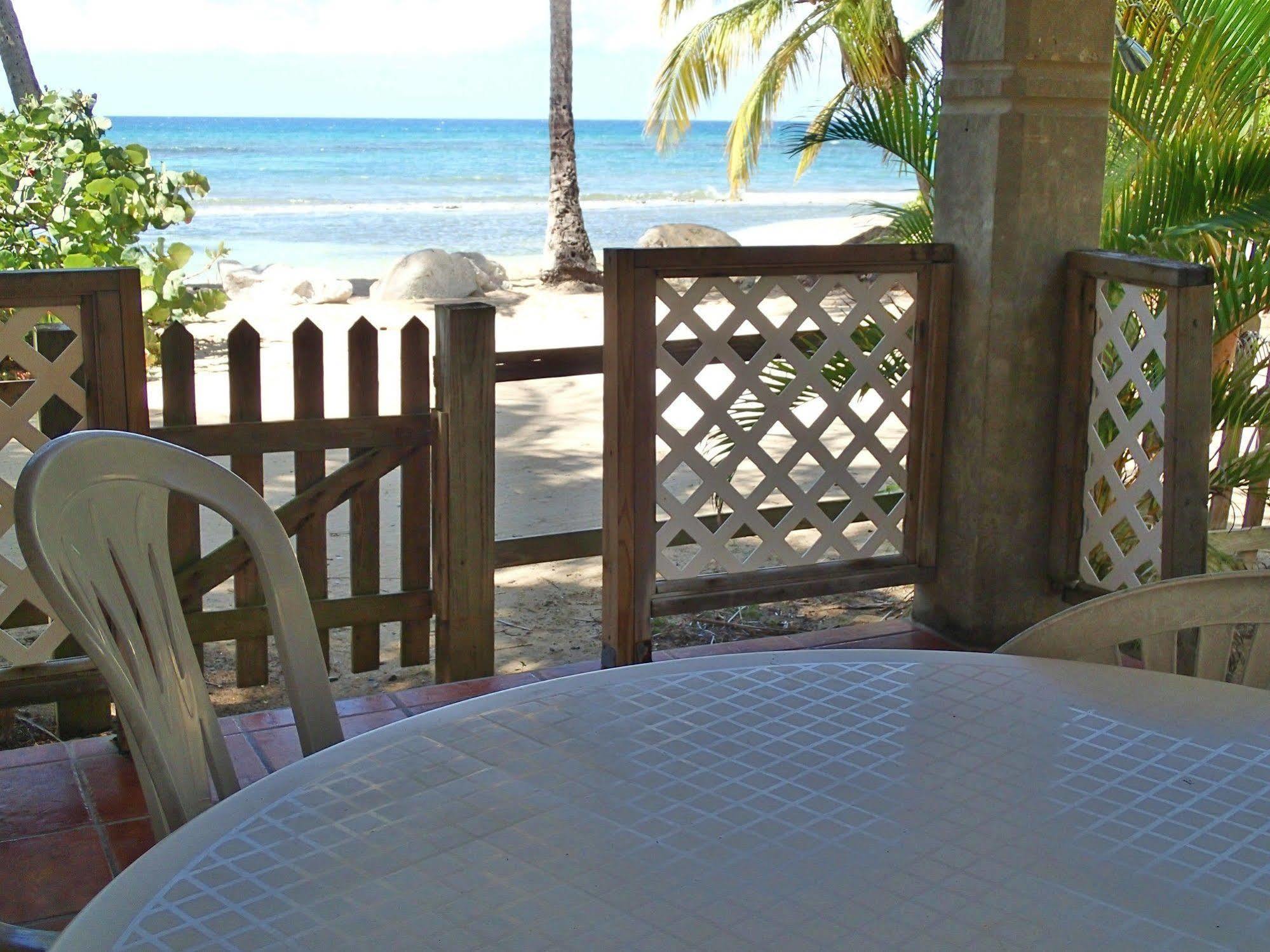 Ababor Suites Guesthouse Vieques Exterior photo