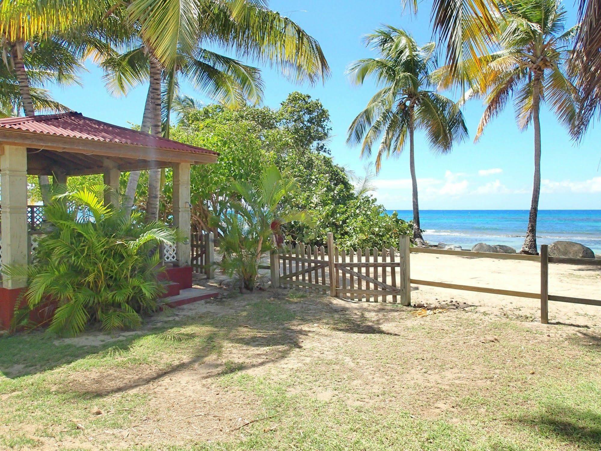 Ababor Suites Guesthouse Vieques Exterior photo