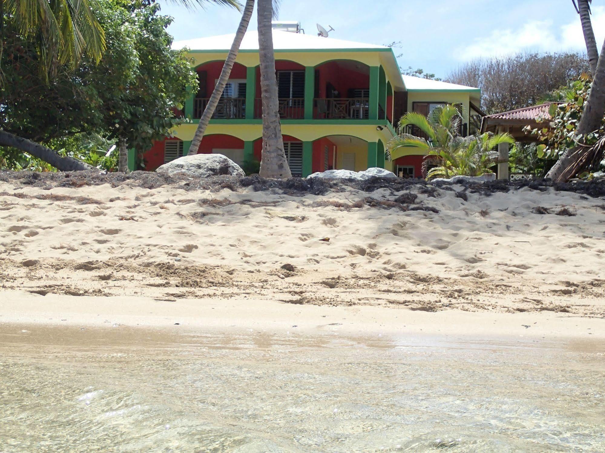 Ababor Suites Guesthouse Vieques Exterior photo